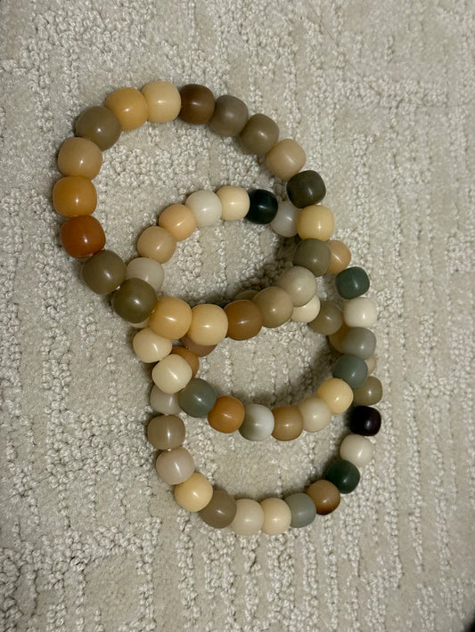 Milky Tea Bodhi Root Bracelet (Size 13, Imperfect)